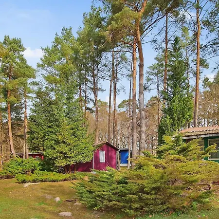 Semesterbostad Fh Maisgelb Warenthin
